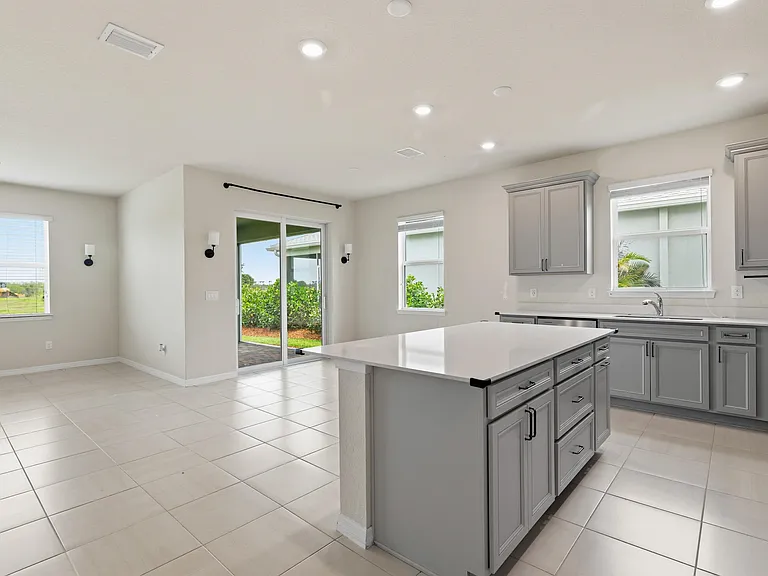 12327 SW Sand Dollar Way — Photo 6
