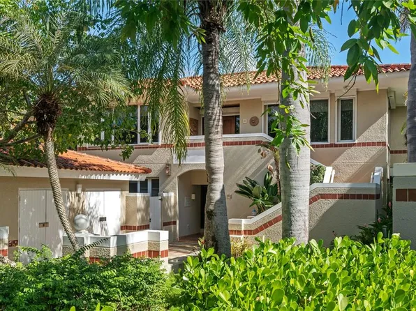 32 Green Villas Dr, Dorado, PR 00646