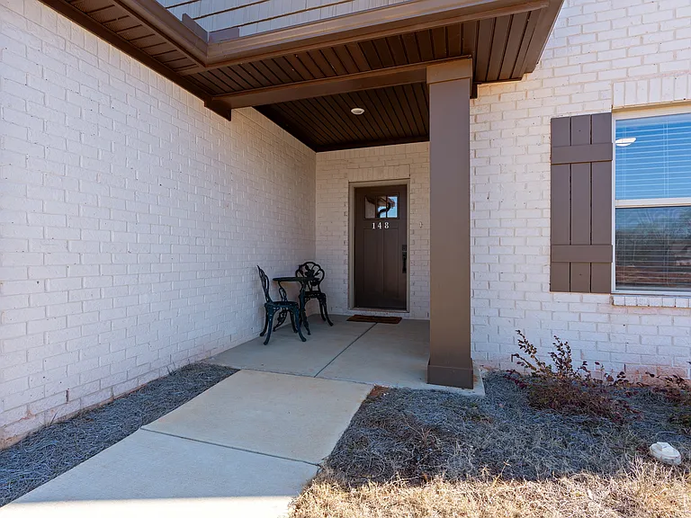 148 Flintridge Dr — Photo 3