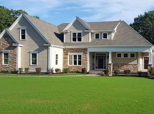 6 Jenna Ln, Franklin, MA 02038