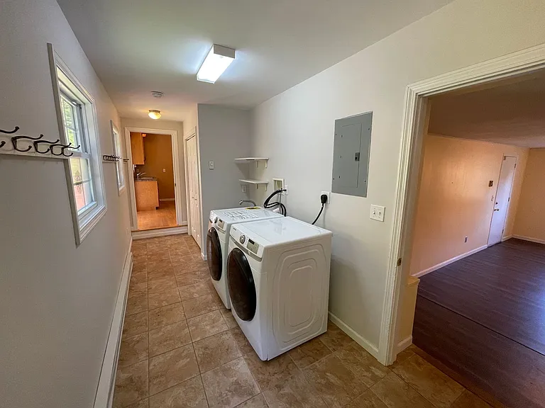 85 Brentwood Dr — Photo 34