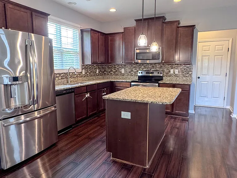 429 Bald Cypress Ln — Photo 10