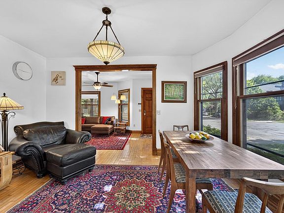4th image of 203 W Lloyd STREET #203