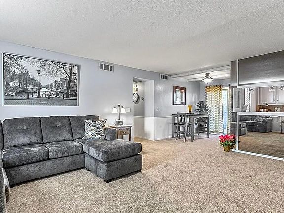 3rd image of 11307 N May Ave APT A