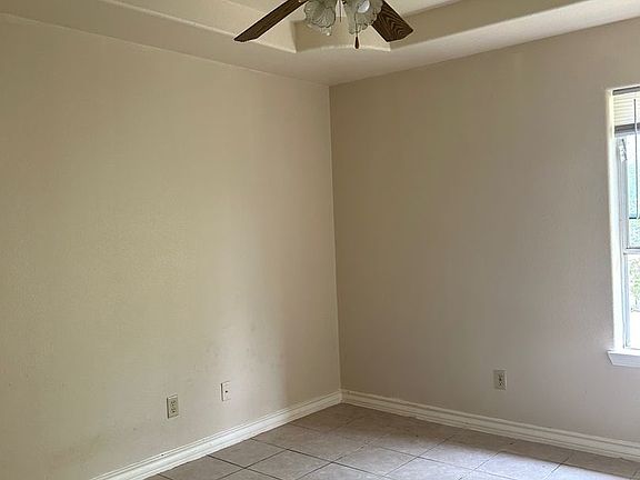 5th image of 3008 E Stewart St APT 6