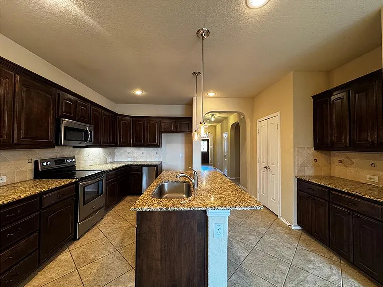 4752 Kendrick Peak Way — Photo 4