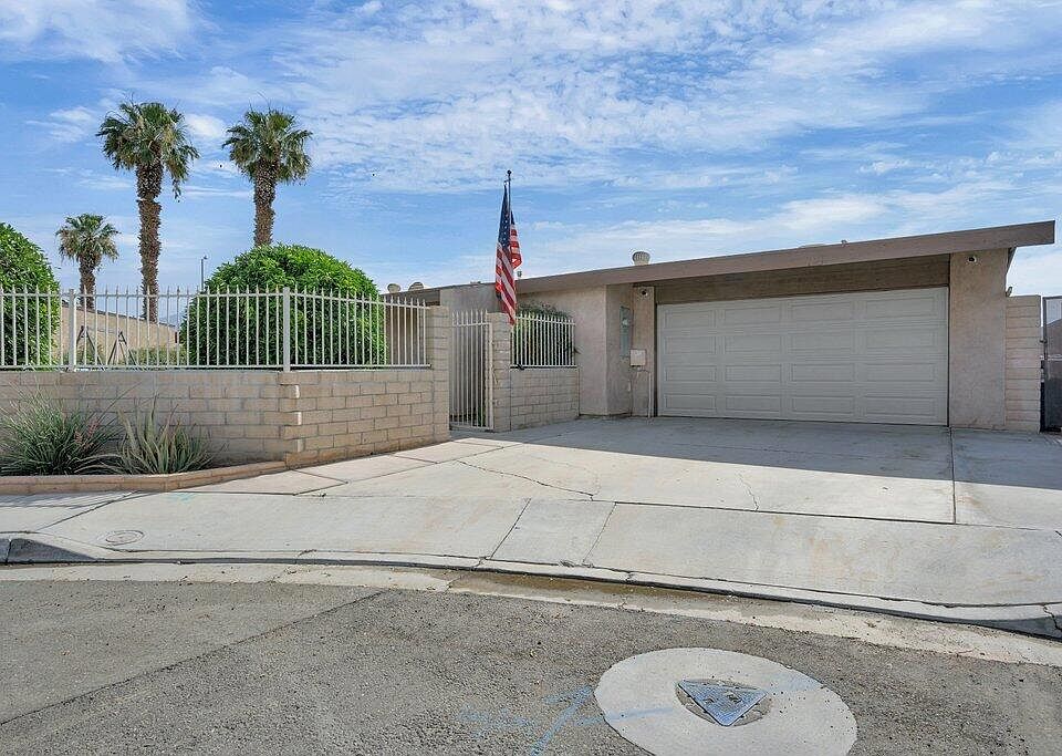 1st image of 81505 Acacia Ct