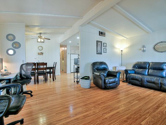 4th image of 431 Giannotta Way #431