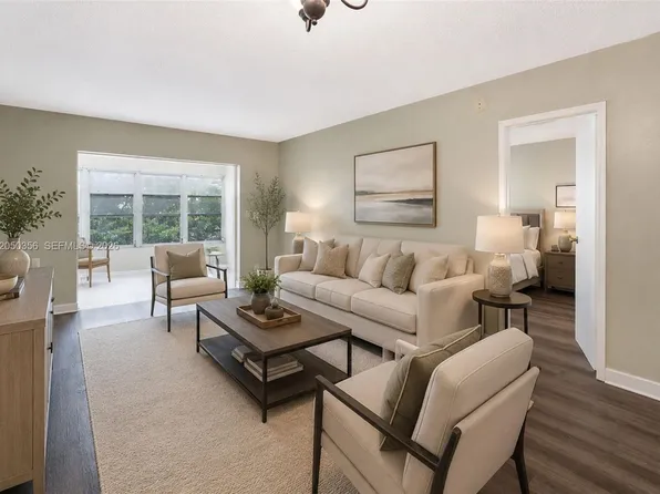 1030 Country Club Dr APT 405, Pompano Beach, FL 33063