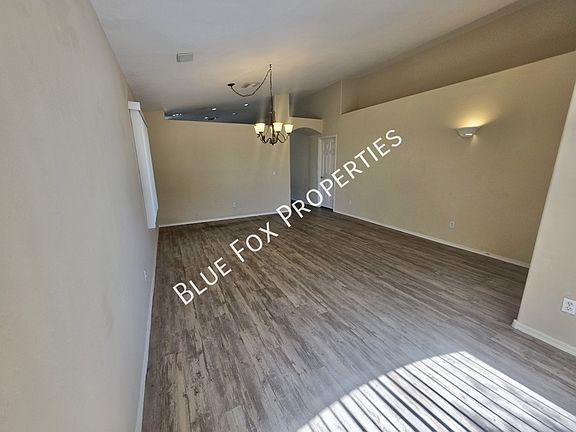 5th image of 6078 N Panorama Park Dr