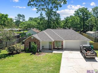 34310 Pinetree Dr, Denham Springs, LA 70706