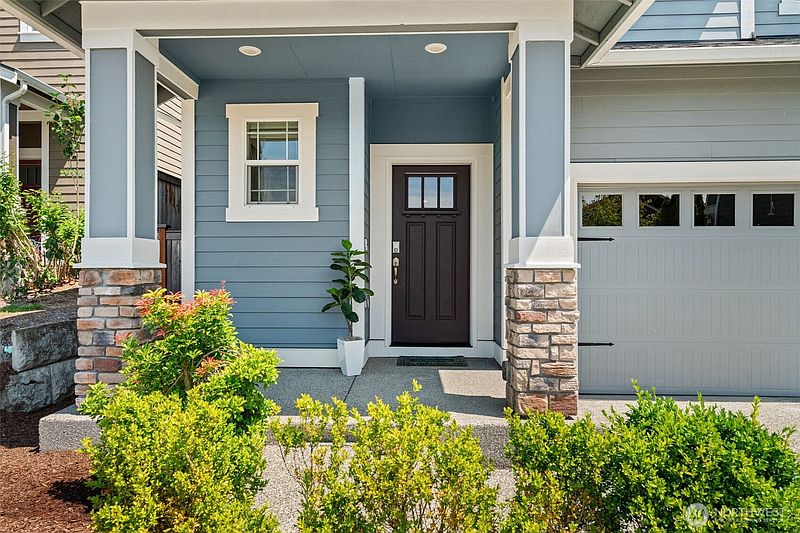 3rd image of 21221 41st Avenue SE