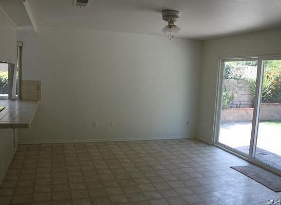 5th image of 1431 E Adams Park Dr