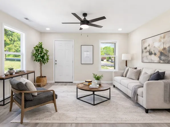 307 W End Ave, McMinnville, TN 37110