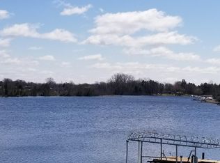525 Maloney Ave, Oxford, MI 48371