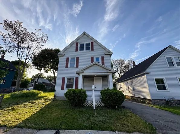 7 Herbert St, Rochester, NY 14621