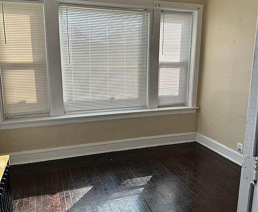 3rd image of 4744 W Wellington Ave #1