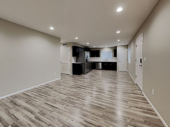 4th image of 18807 105th Avenue Ct E