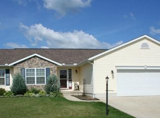 555 Mountain Lion Dr, Lagrange, OH 44050