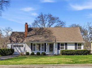 4016 W 59th St, Fairway, KS 66205