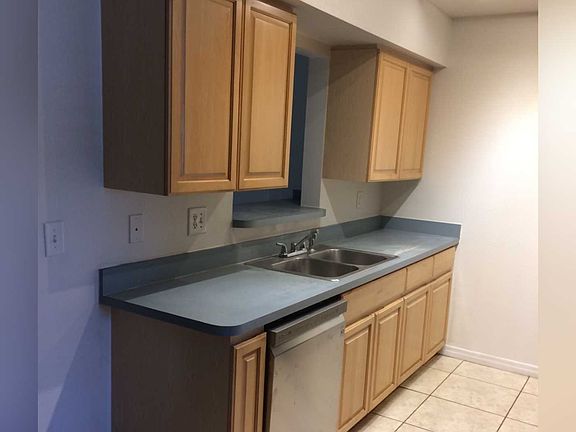 5th image of 2924 Shore Dr
