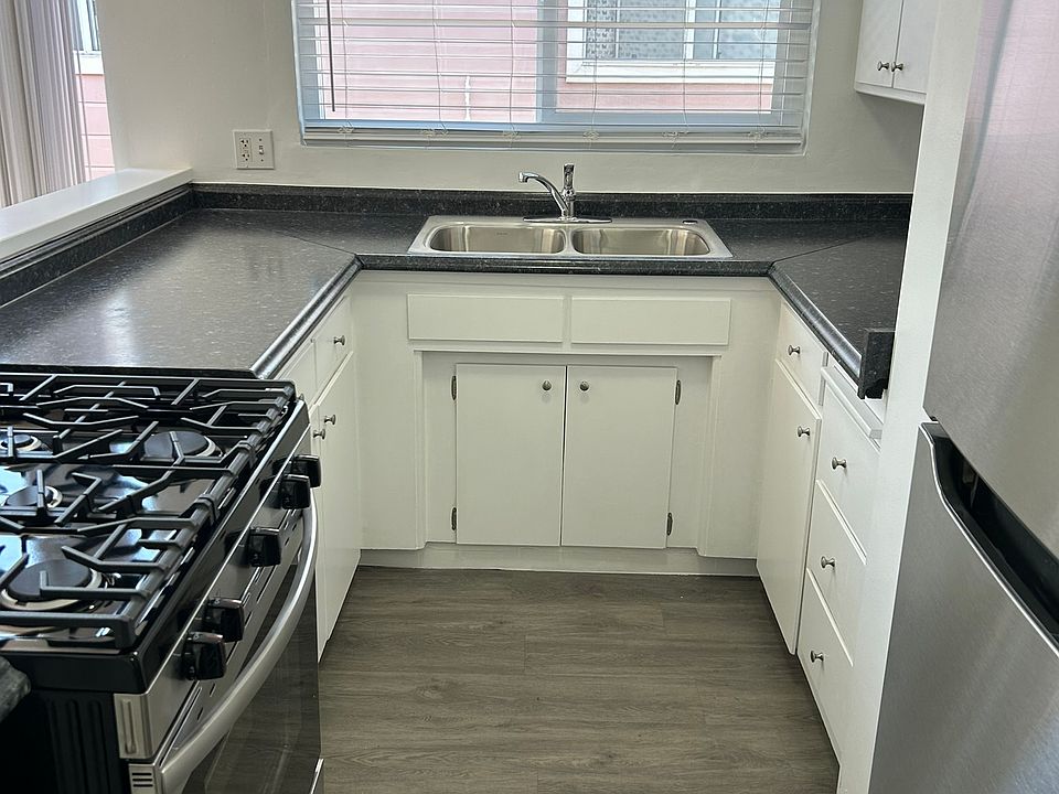 1st image of 23520 Arlington Ave APT E