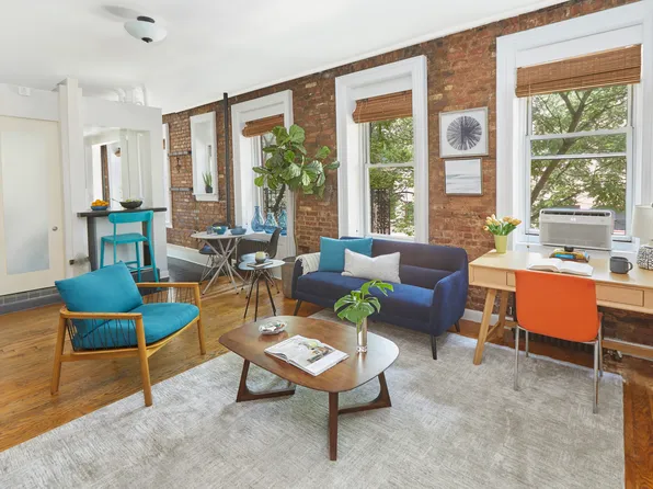 124 Thompson Street image 1 of 11