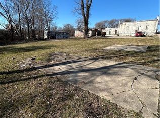 2738 Jackson Ave, Kansas City, MO 64128