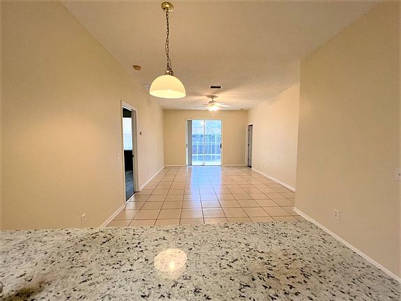 5th image of 10407 Glen Willow Ln