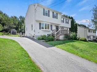 16 Bolton St, Worcester, MA 01604