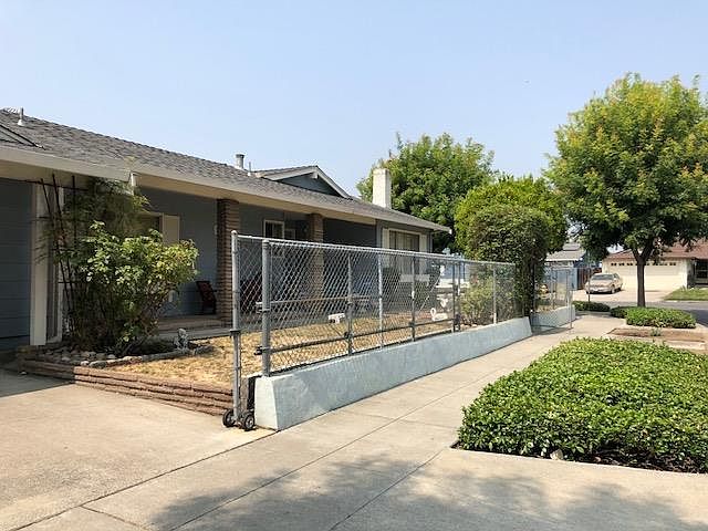 1st image of 2771 Plumas Dr