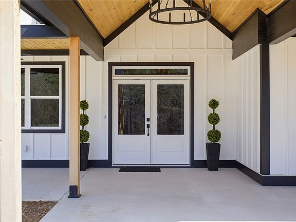 3rd image of 147 McCalister Rd