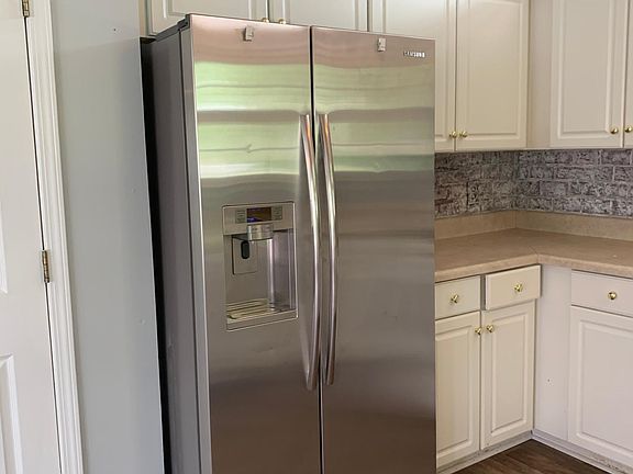 4th image of 2124 Melody Dr