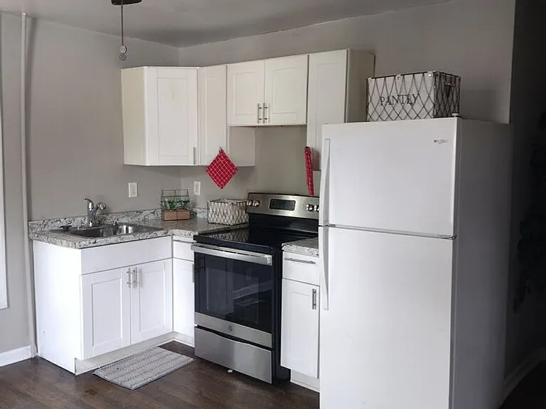 329 Stockton St — Photo 14