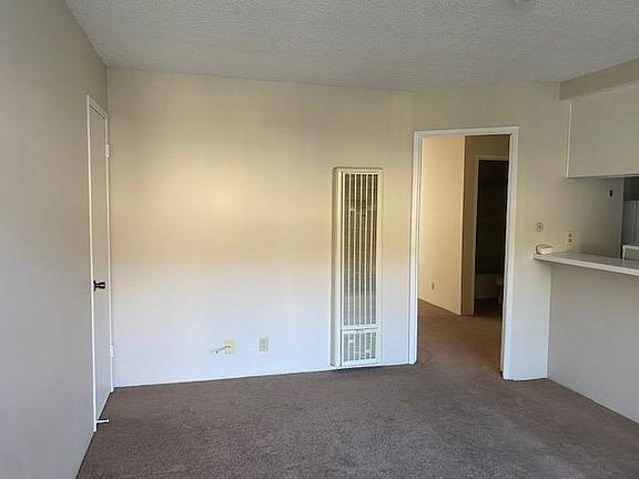 4th image of 10930 Del Norte St APT 10