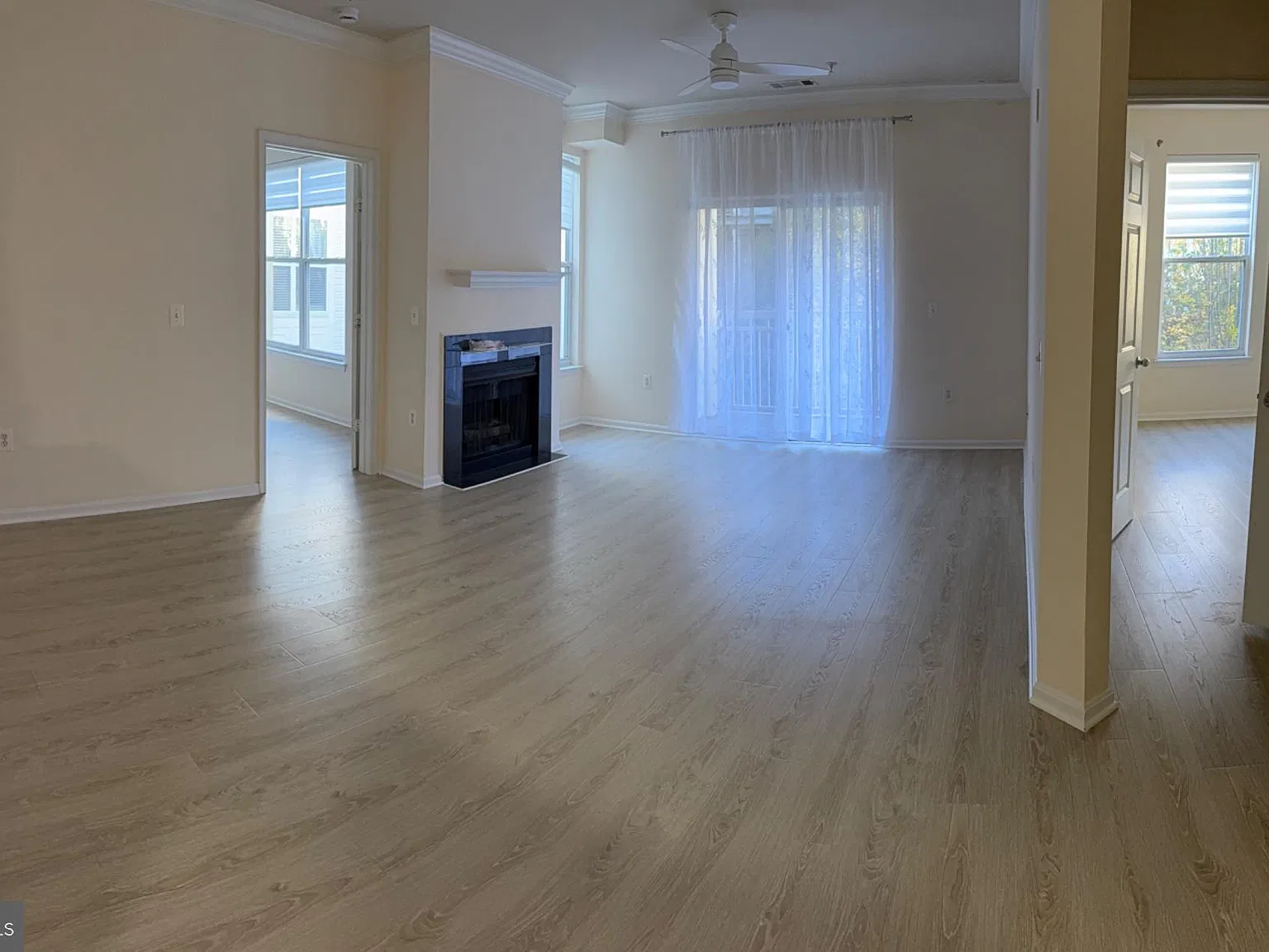 2 bed, 2.0 bath, 1098 sqft, $2,650 — Photo 1