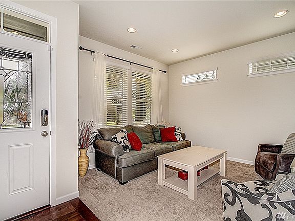 4th image of 4403 139th Pl SE
