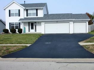132 Wingtip Way, Machesney Park, IL 61115