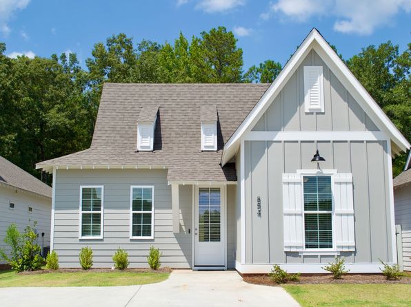 854 Village Dr, Opelika, AL
