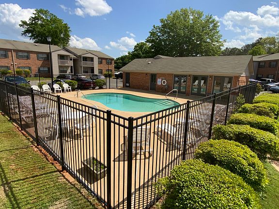 2nd image of 424 N Burbank Dr #2