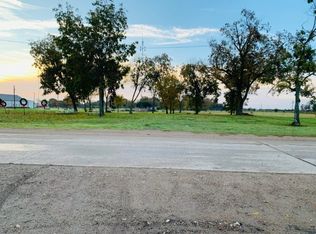 E Calhoun St, Rice, TX 75155