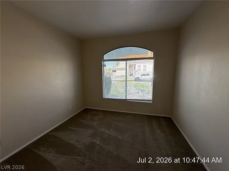 122 McLaren St — Photo 13