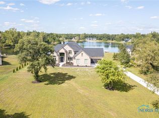 8036 Nebraska Ave, Toledo, OH 43617