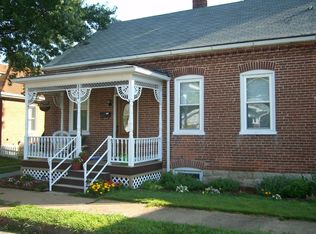 823 W 2nd St, Washington, MO 63090
