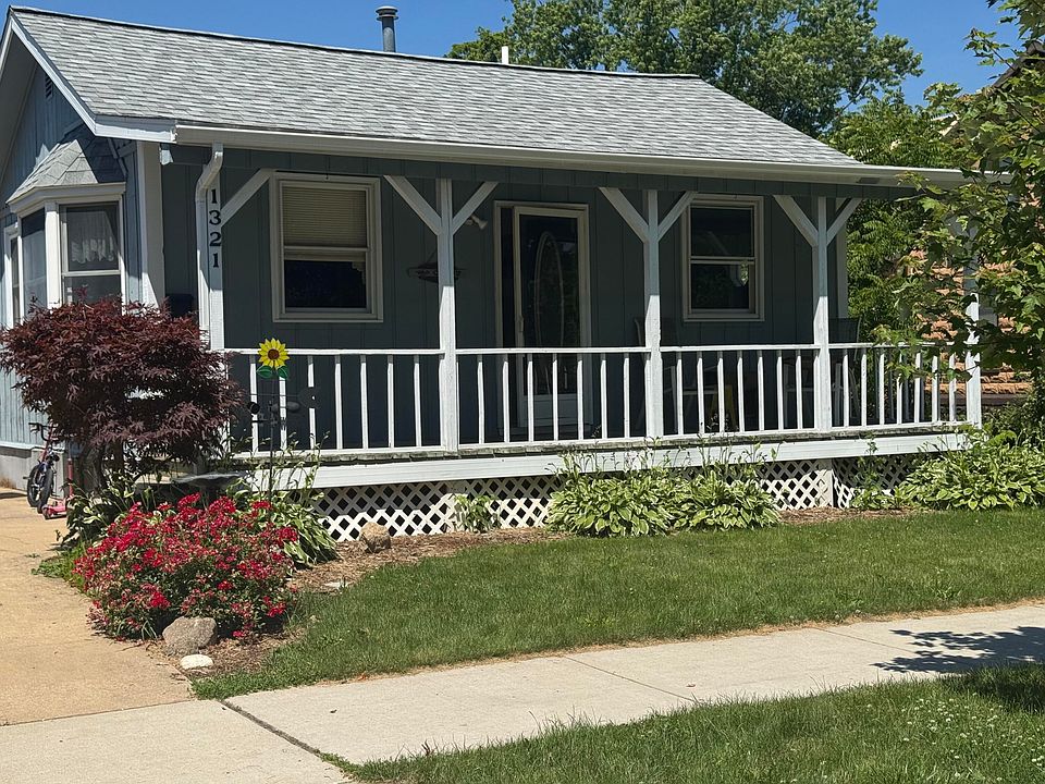 1st image of 1321 Pearl St
