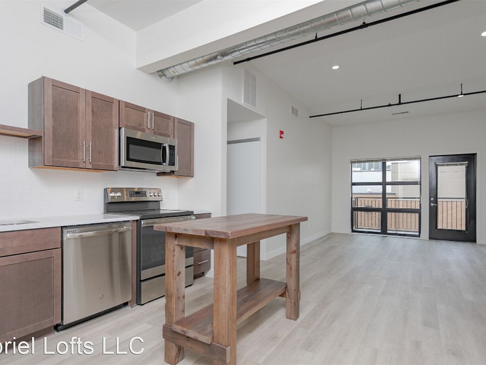 2nd image of 201 E College Ave #202
