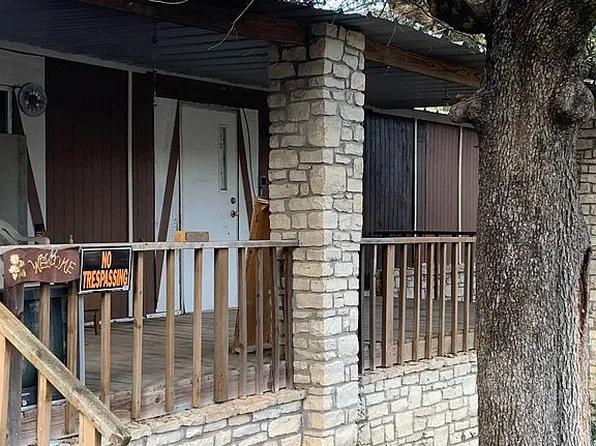 820 Hedgerow Trl, Granbury, TX 76048