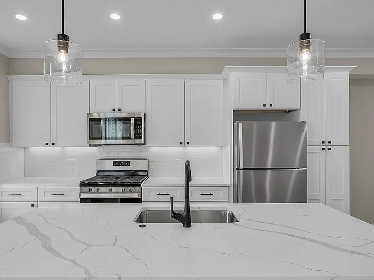 90 Salem St #2 — Photo 1