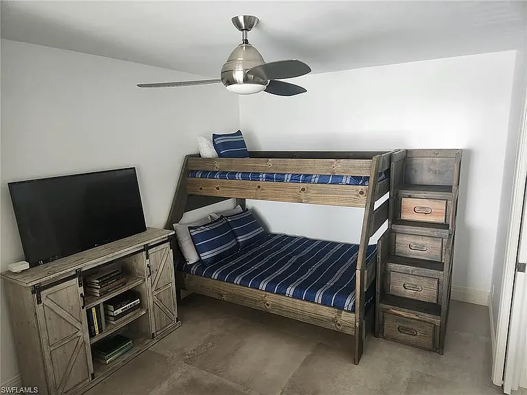 10684 Gulf Shore Dr #302 — Photo 3