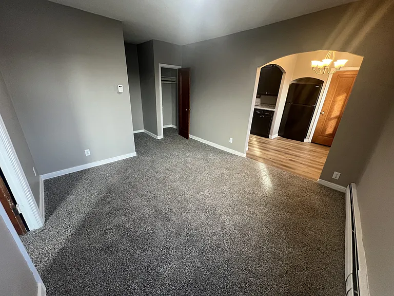74 Birch Ave S #5 — Photo 2
